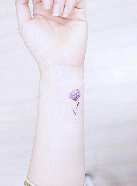 24-Small-Tattoos-Flower-Small-Wrist-2017-2017051338