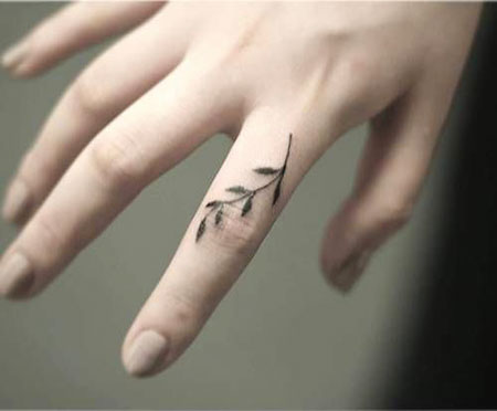 Tattoos Mini Finger Vine