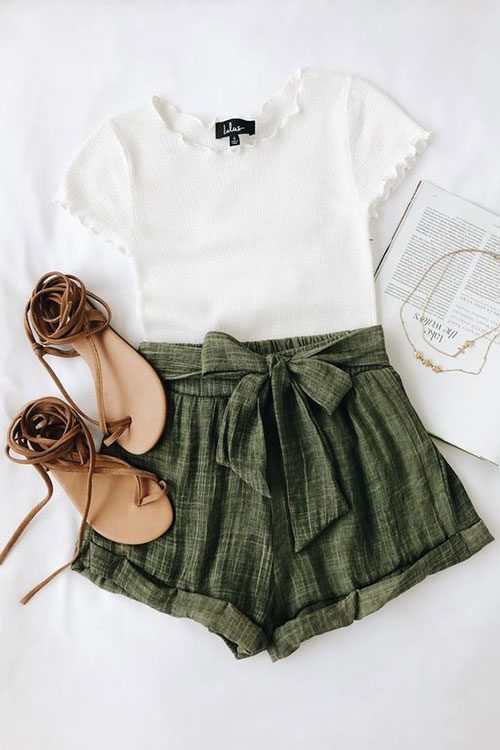 15.Summer Outfit Idea