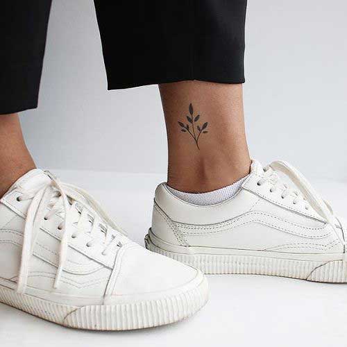 8.Simple Ankle Tattoo