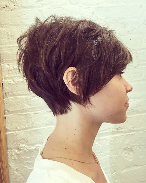 5-styless.co-short-layered-hair-side-view-0512201913555